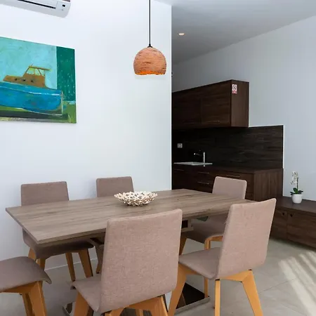 Luxury Jolara