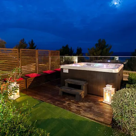 Luxury Jolara Апартаменты *