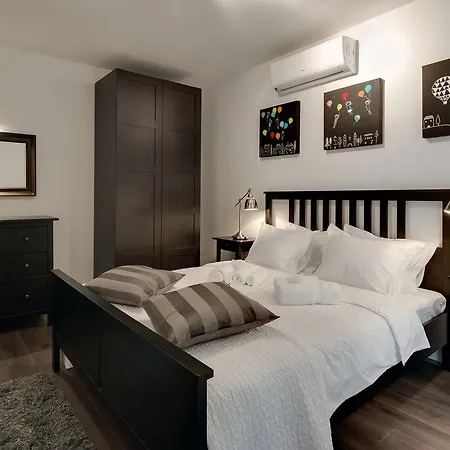 Luxury Jolara Мимице